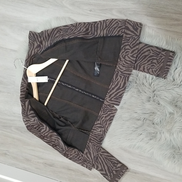 White house black market jacket - Picture 7 of 8